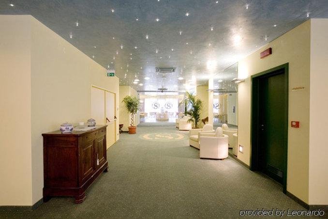Hotel Senator กอร์กอนโซลา ภายใน รูปภาพ